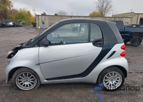2012 Smart Fortwo Passion z USA, uszkodzony, nr VIN WMEEJ3BA7CK564376